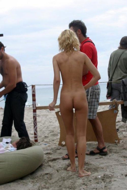 Poldark cast: Aidan Turner girlfriend Caitlin Fitzgerald goes topless in  racy sex scenes | Celebrity News | Showbiz & TV | Express.co.uk